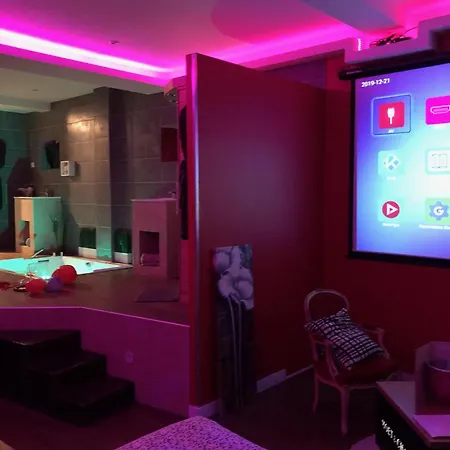 Chambre Avec Spa By Jordans Collection Dijon Room photo